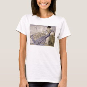 Pierre A Renoir Madame Monet auf einem Sofa T-Shirt