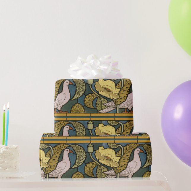 Pigeon Blue Yellow Fish Art Nouveau Geschenkpapier (Partygeschenke)
