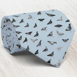 Pigeons Neck Tie Krawatte<br><div class="desc">Ein lustiges Taubenmuster auf blauem Hintergrund. Ideal für Vogelliebhaber, Taubenrenner oder alle anderen, die diese charakteristischen Kreaturen Lieben. Originelle Kunst von Nic Squirrell.</div>