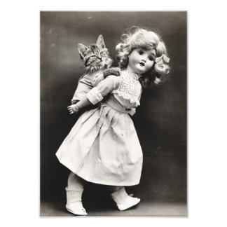 Piggyback Cat & Doll Fotodruck