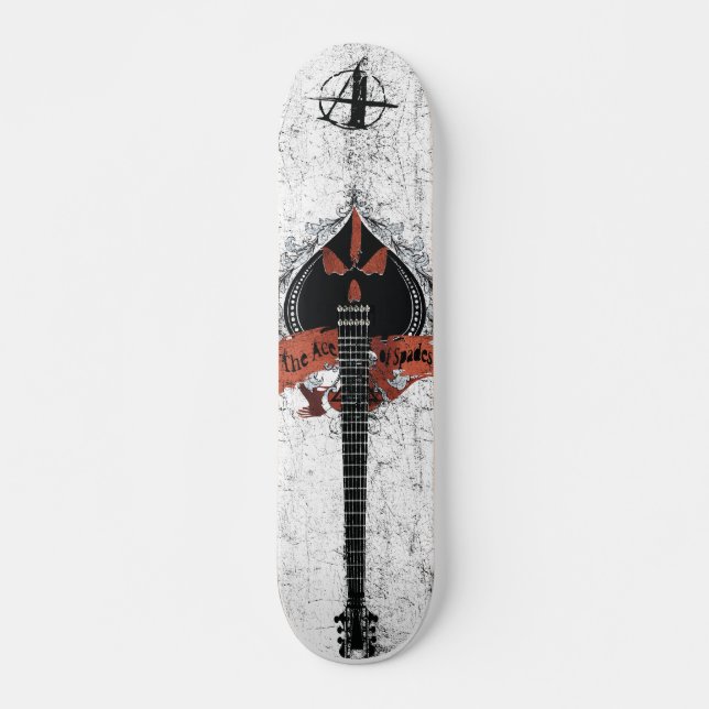 Pik-Ess auf dem Skateboard (Vorne)