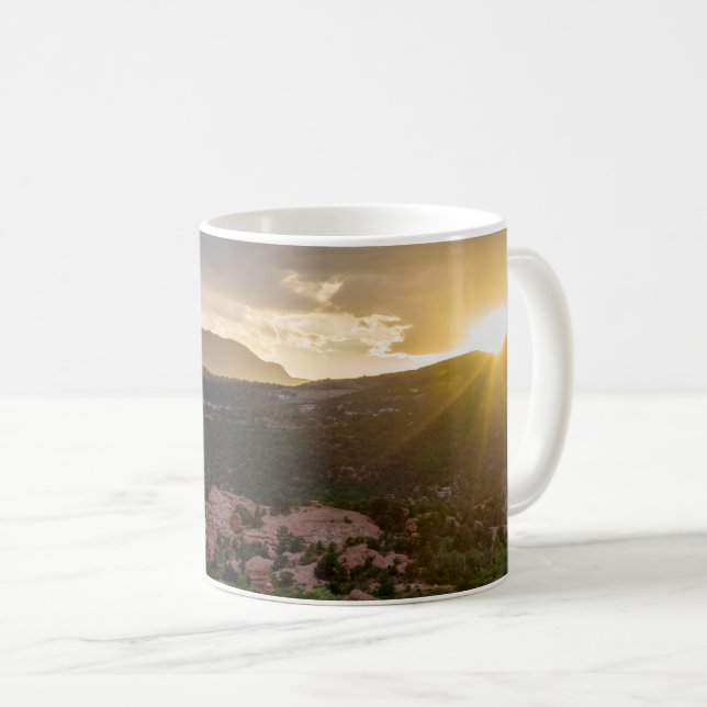 Pikes Peak Sunset Haze Mug classique (Devant droit)