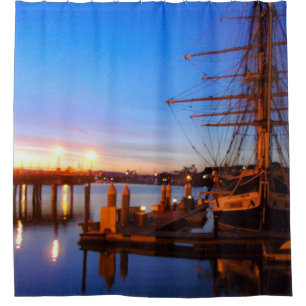 Pilgrim im Morgengrauen Dana Point Foto Duschvorhang