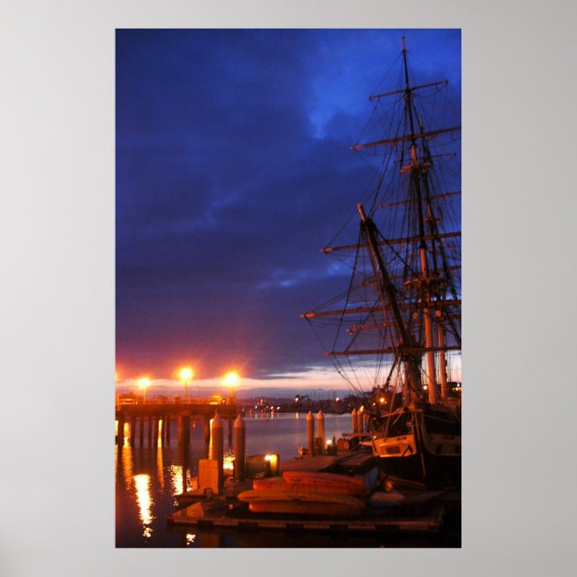 Pilgrim im Morgengrauen Dana Point Foto Poster (Vorne)