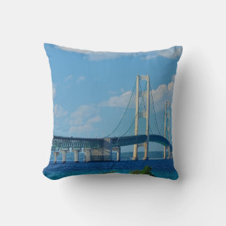 Pillow Mackinac Bridge Kissen