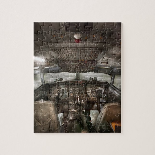 Pilot - Cockpit - Wir brauchen ein oder zwei Pilot (Vertikal)