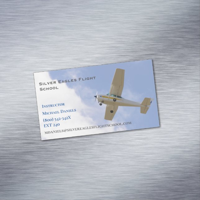 Pilot der Flugschule für Weißes Flugzeug Magnetische Visitenkarte (Beispiel)