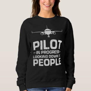 Pilot in Arbeit, der auf Menschen herabschaut Pilo Sweatshirt