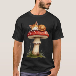 Pilzkatze hält ein Nickerchen T-Shirt