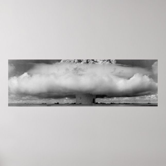 Pilzwolke aus einer Atombombenexplosion Poster (Vorne)