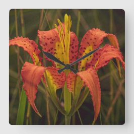 "Pine Lily" Premium Key chain Quadratische Wanduhr
