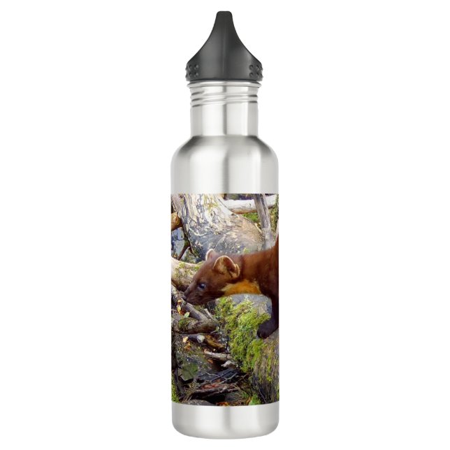 Pine Marten auf Log Edelstahlflasche (Links)
