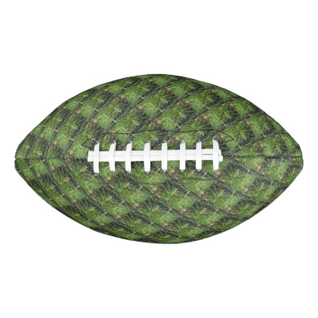 Pine Needles Football (Vorderseite)