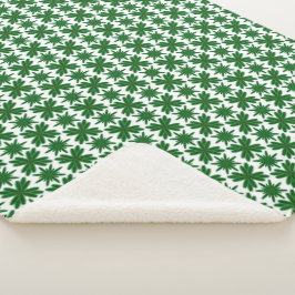 Pine Snowflakes Sherpa Blanket (3 Größen) Sherpadecke