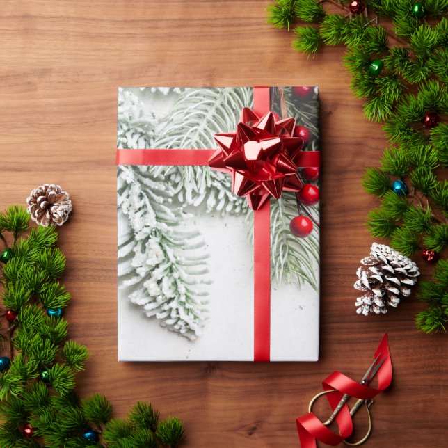 Pine Tree Branches Schnee Weihnachten Geschenkpapier (Feiertagsgeschenk)