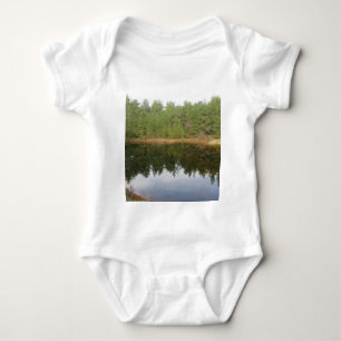 Pine Treflection Lake Baby Strampler