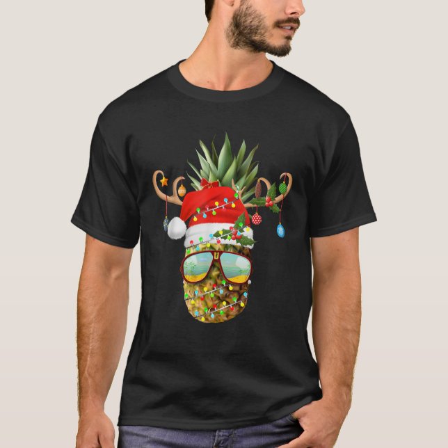 Pineapple Christmas Tree Lights Sunglasses Holiday T-Shirt (Vorderseite)