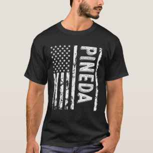 Pineda Nachname Funny Surname Team Pineda Familie T-Shirt
