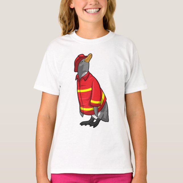 Pinguin als Feuerwehrmann mit Helmet T-Shirt (Vorderseite)