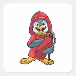 Pinguin als Feuerwehrmann mit Löschgerät Quadratischer Aufkleber