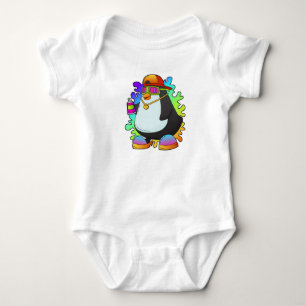 Pinguin als Maler mit Spray Baby Strampler