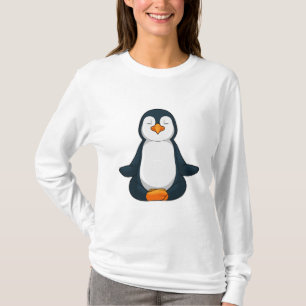Pinguin an der Yoga-Fitness im Sitzen T-Shirt