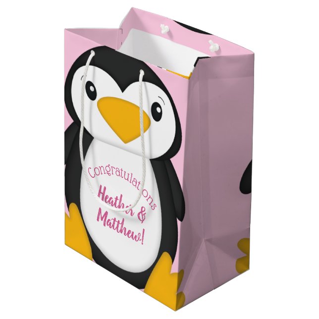 Pinguin Baby Dusche Rosa Mittlere Geschenktüte (Rückseite Schrägansicht)