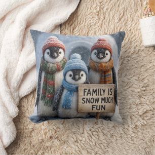 Pinguin-Familie mit Spaß-Zeichen Kissen