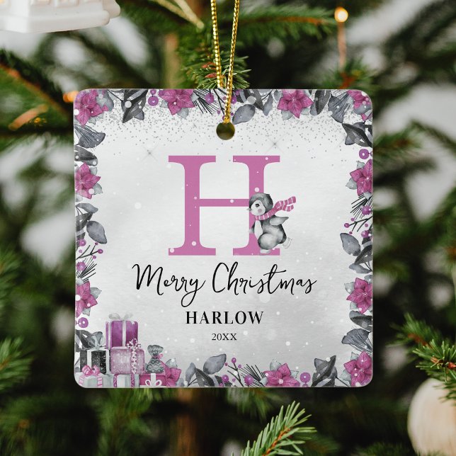 Pinguin Kids Name Monogram Weihnachten Keramikornament (Von Creator hochgeladen)