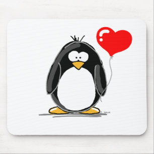 Pinguin mit einem Herzballon Mousepad