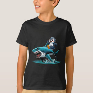 Pinguin Riding Shark Kostüm Meer Tierart Lover Kin T-Shirt