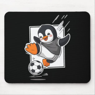 Pinguin spielt Fußball, tritt Fußball an, süße Car Mousepad