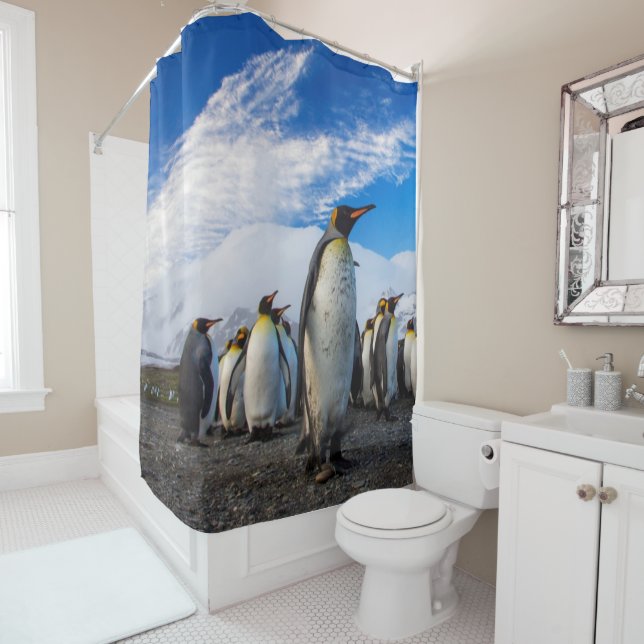 Pinguine, die den blauen Himmel marschieren Duschvorhang (Beispiel)