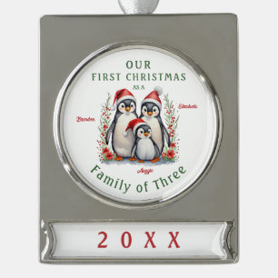 Pinguine Erste Weihnachtsfamilie von drei Banner-Ornament Silber