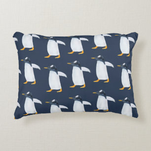 Pinguine: Kleine dunkle Wasserfarbe Dekokissen