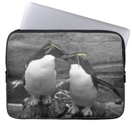 Pinguinfarbexplosion Laptopschutzhülle