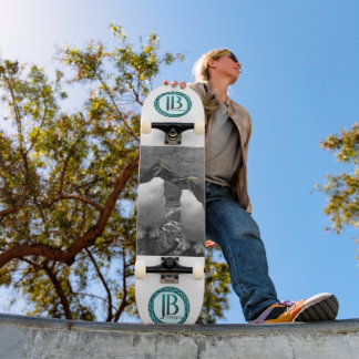 Pinguinfarbexplosion Skateboard