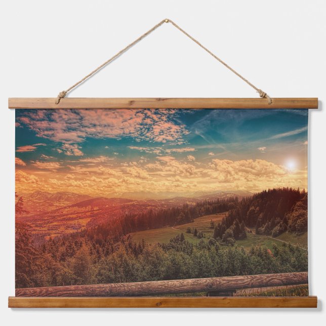 Pinienbäume unter blauem Himmel während der golden Wandteppich Mit Holzrahmen (Vorne)