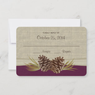 Pinienkerne aus Holz mit Deep Plumb Response Card RSVP Karte