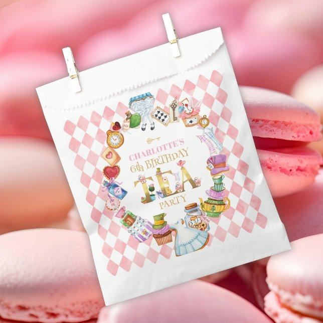 Pink Alice in Wonderland 6th Birthday   Geschenktütchen (Von Creator hochgeladen)