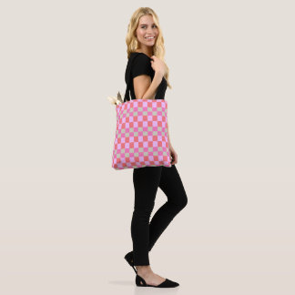 Pink and Sand Beige Retro Checkerboard Pattern Tasche
