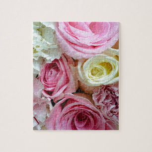 Pink and white roses floral bouquet