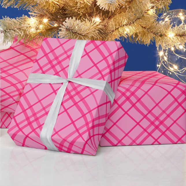 Pink auf rosa Tartan Kariertes Muster Geschenkpapier (Von Creator hochgeladen)