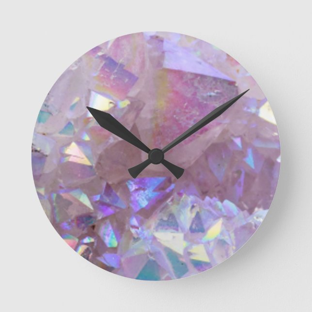 Pink Aura Crystals Runde Wanduhr (Vorderseite)