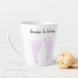 Pink Baby Footprints Großvater Ankündigung Milchtasse
