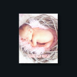 Pink Baby Name Foto Leinwanddruck<br><div class="desc">Einfaches und elegantes Foto-Design. Personalisieren Sie es mit dem Geburtsdatum,  dem Namen oder einem beliebigen Text Ihrer Wahl für ein schönes und einzigartiges Stück Wandkunst.</div>