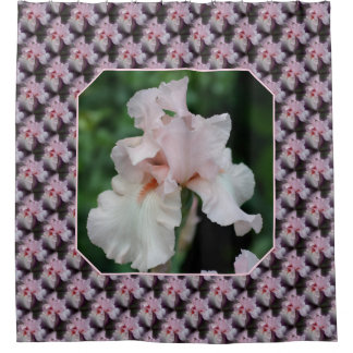 Pink Bearded Iris Flower Pattern Duschvorhang