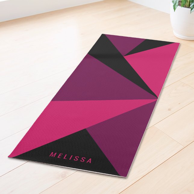 Pink Black And Purple Triangle Color Blocks & Name Yogamatte (Von Creator hochgeladen)