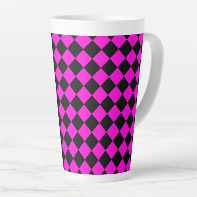 Pink Black Schachbrett Diamond Pattern Milchtasse (Rechte Ecke)