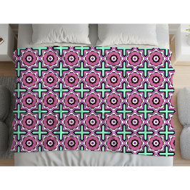 Pink, blue and black geometric pattern  fleecedecke